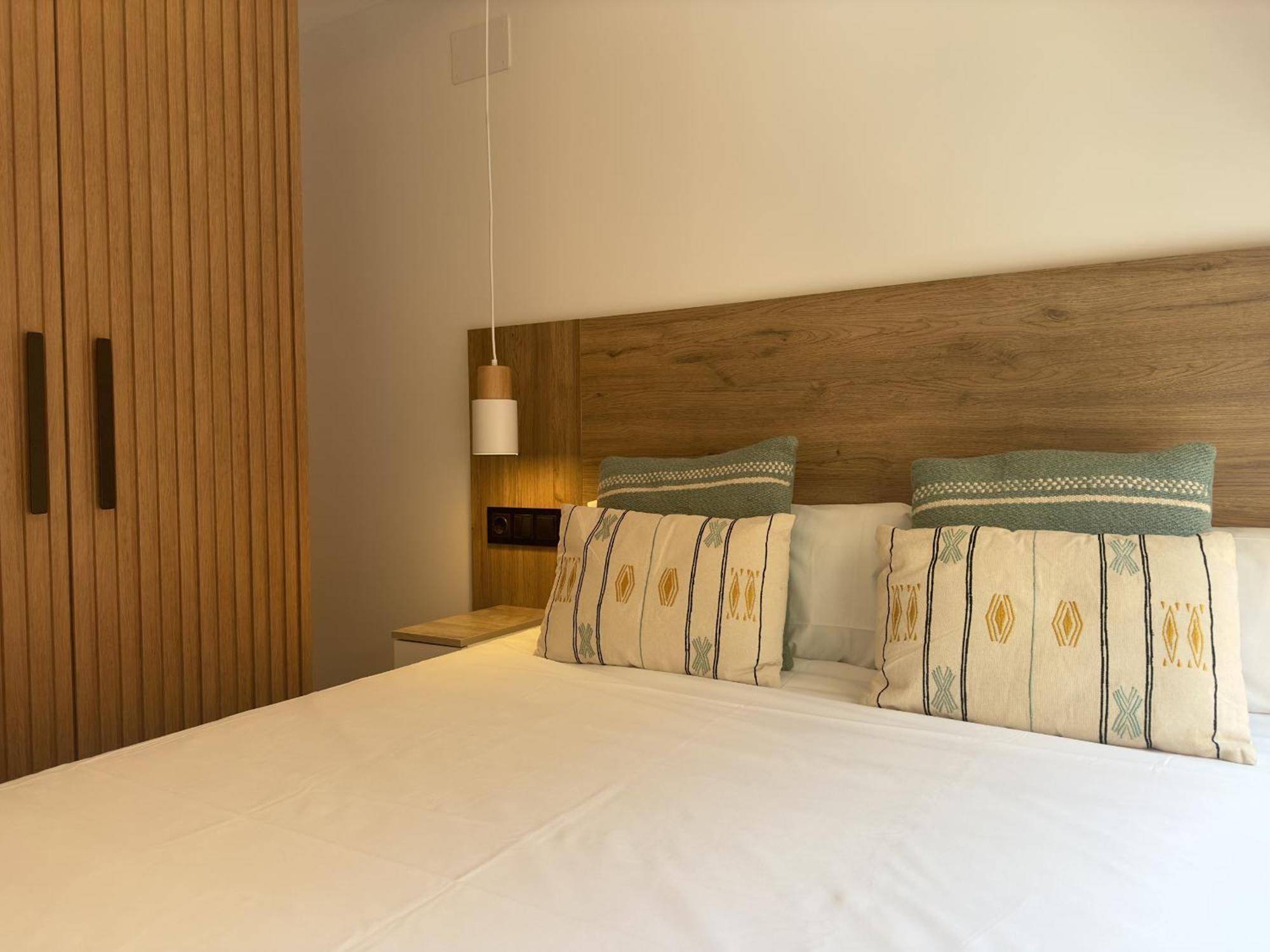 Irreverents Suites Малага Экстерьер фото