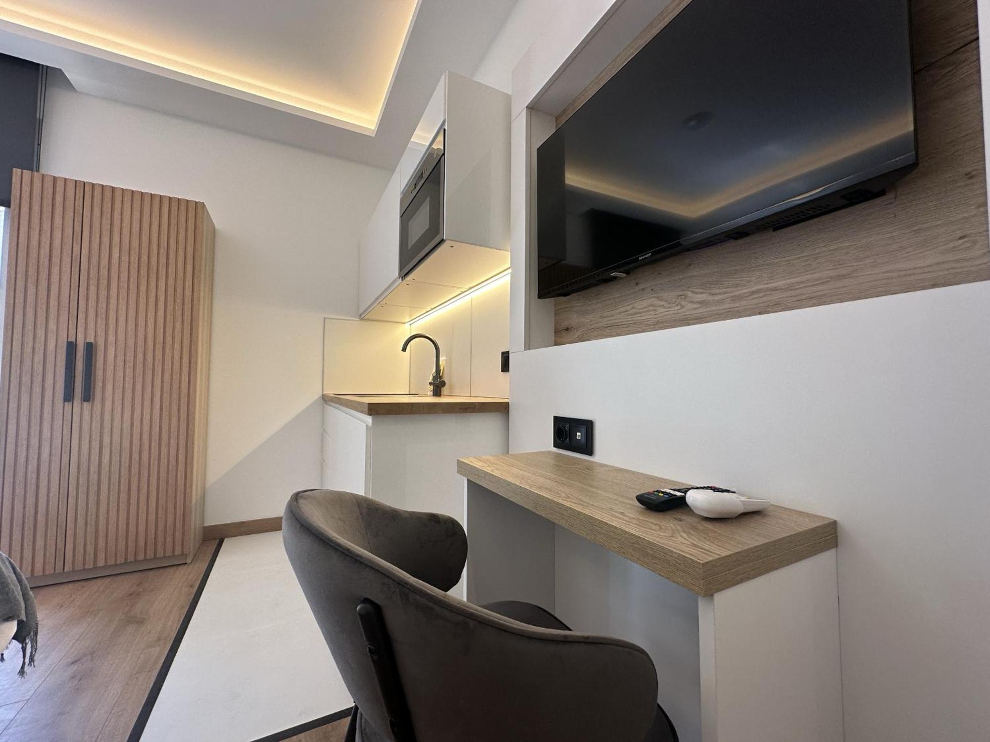 Irreverents Suites Малага Экстерьер фото