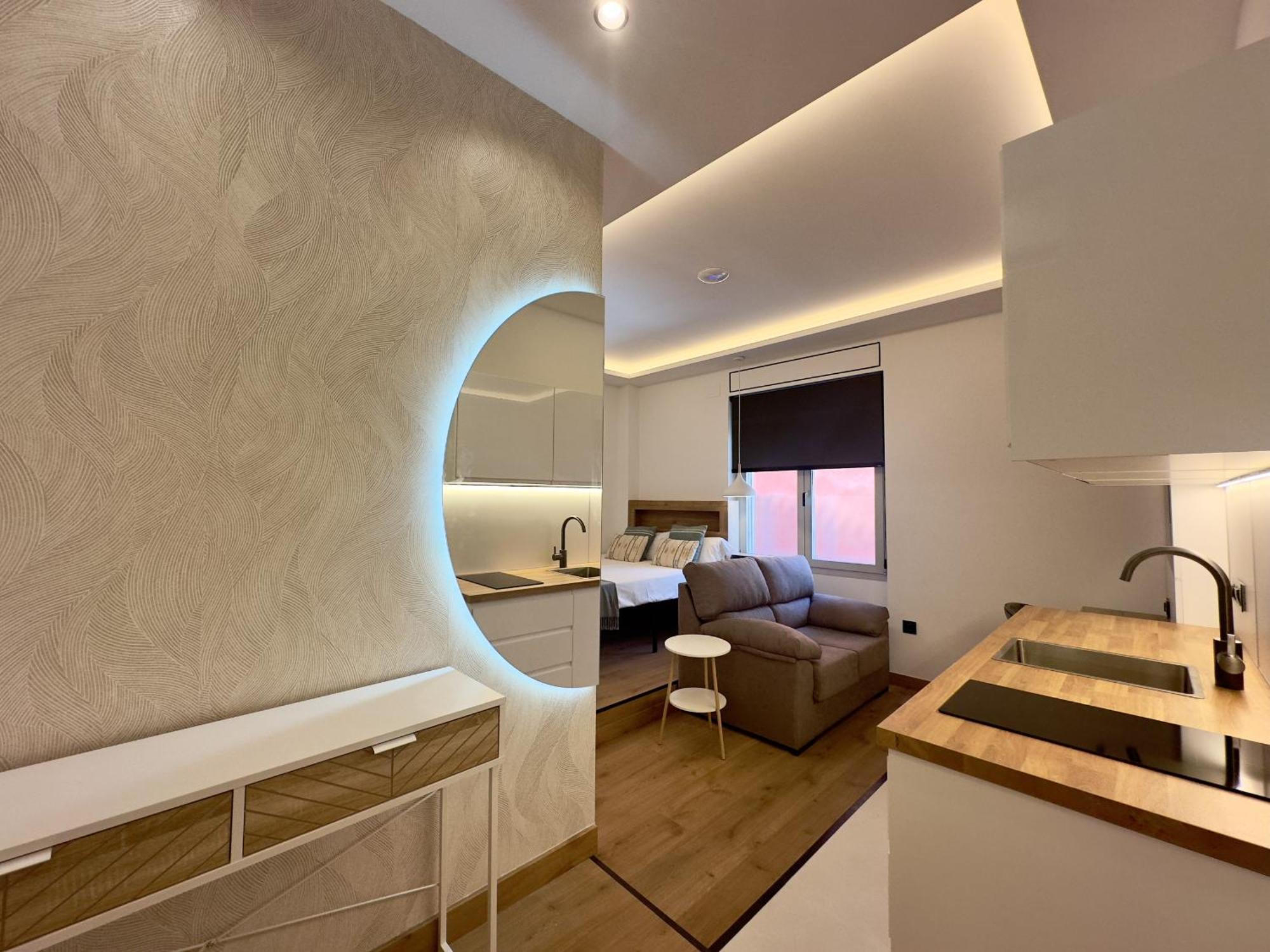 Irreverents Suites Малага Экстерьер фото